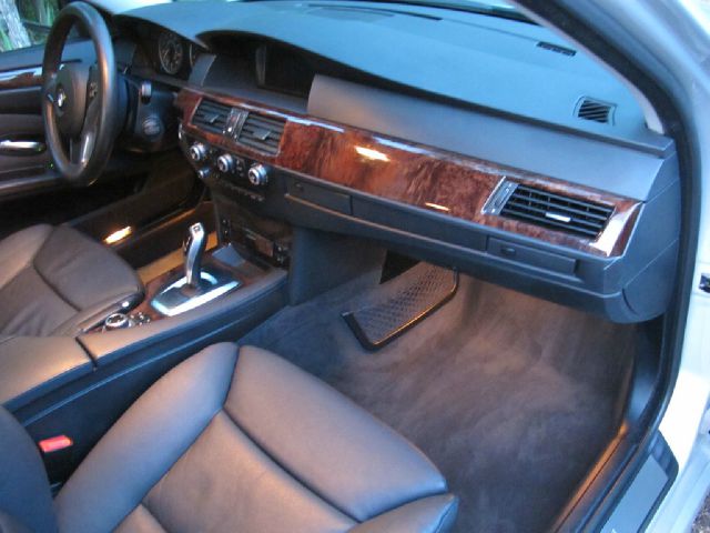 2010 BMW 5 series 146 Cutaway