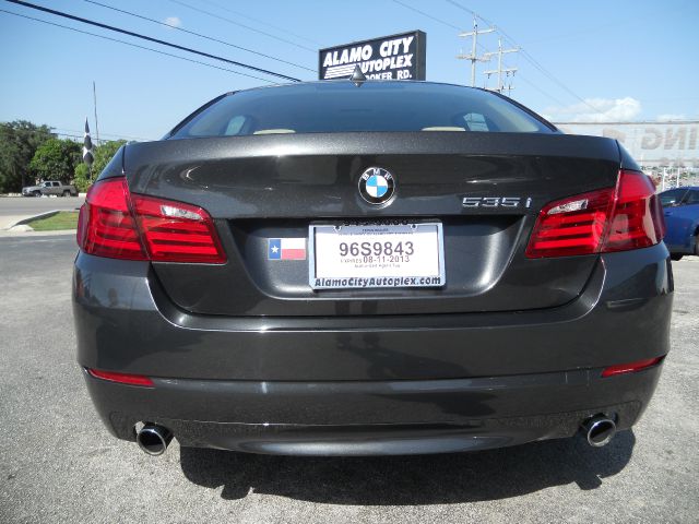 2011 BMW 5 series XLS AWD 4 WD