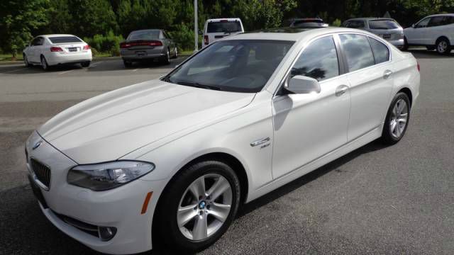 2012 BMW 5 series Se/fullyloaded