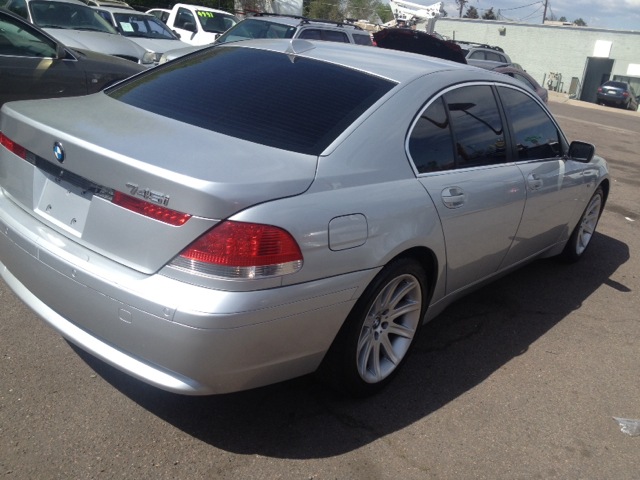 2005 BMW 7-Series XLT 4x4 W/leather