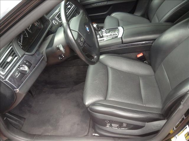 2010 BMW 7-Series 3.2 V6 NAV