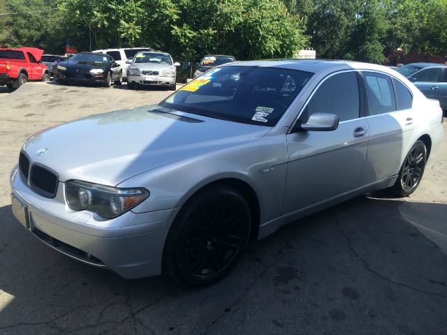 2002 BMW 7 series XLT 4x4 W/leather