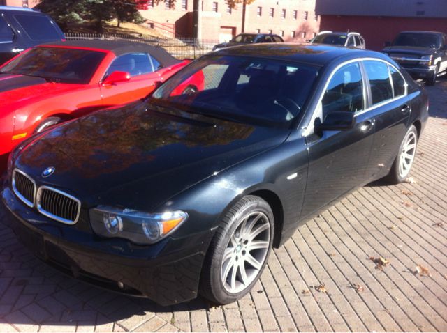 2002 BMW 7 series XLT 4x4 W/leather