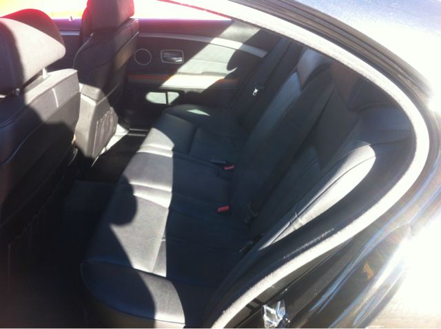 2002 BMW 7 series XLT 4x4 W/leather