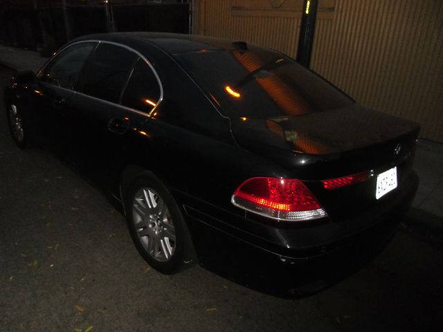 2002 BMW 7 series XLT 4x4 W/leather