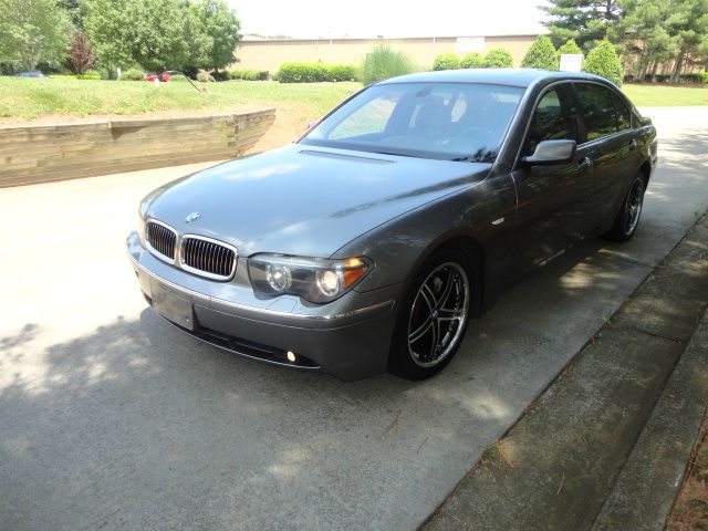 2003 BMW 7 series 4dr 2.5L Turbo W/sunroof/3rd Row AWD SUV