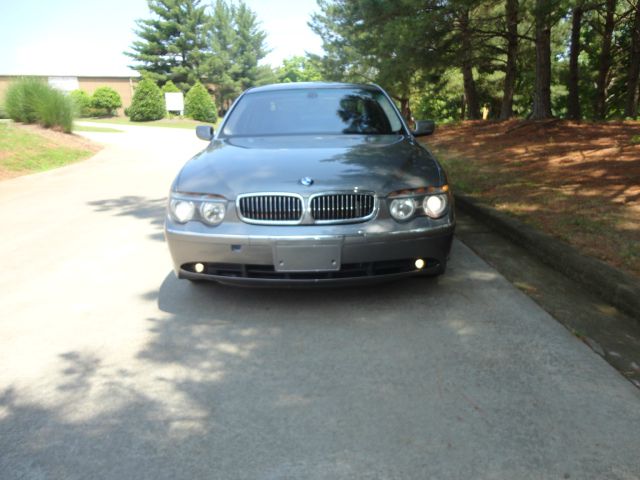 2003 BMW 7 series 4dr 2.5L Turbo W/sunroof/3rd Row AWD SUV