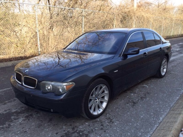 2003 BMW 7 series XLT 4x4 W/leather