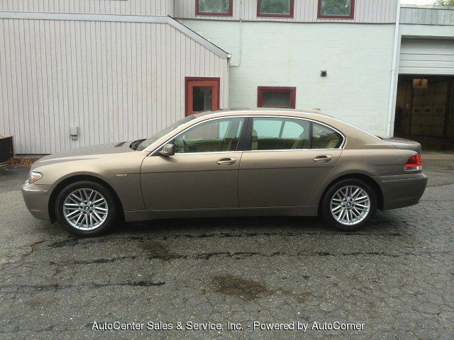 2004 BMW 7 series 4dr 2.5L Turbo W/sunroof/3rd Row AWD SUV