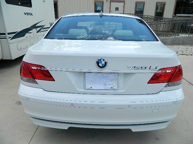 2007 BMW 7 series 4dr 2.9L Twin Turbo AWD W/3rd Row