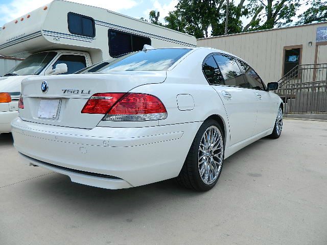 2007 BMW 7 series 4dr 2.9L Twin Turbo AWD W/3rd Row