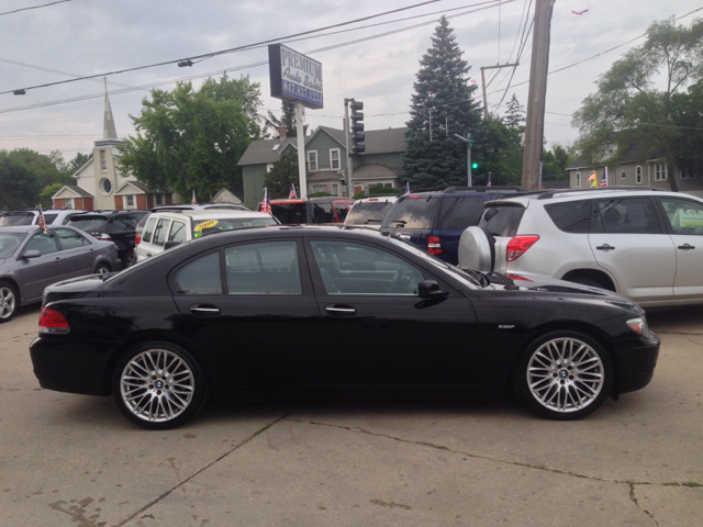 2008 BMW 7 series 4dr 112 Inch WB Eddie Bauer SUV