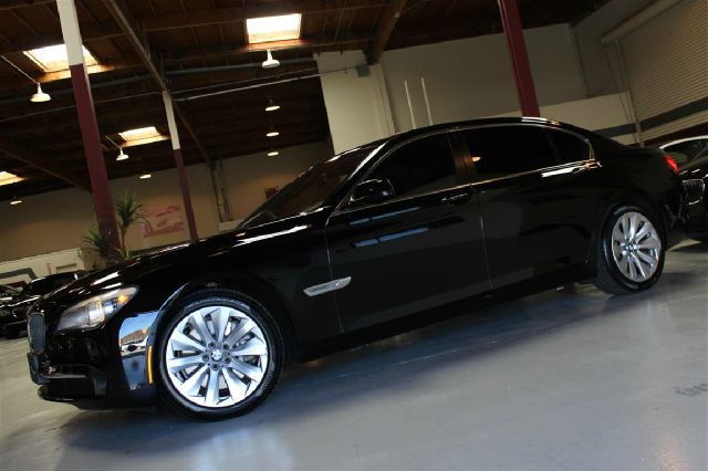 2011 BMW 7 series A WGN
