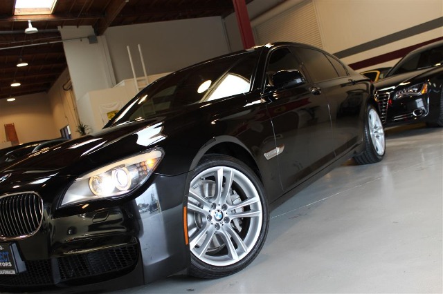2011 BMW 7 series 3.2 V6 NAV