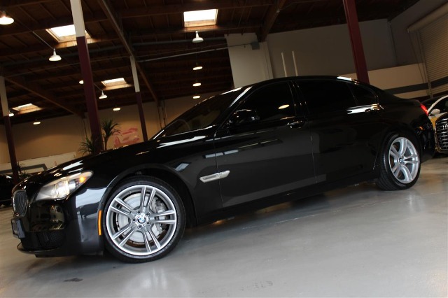 2011 BMW 7 series 3.2 V6 NAV