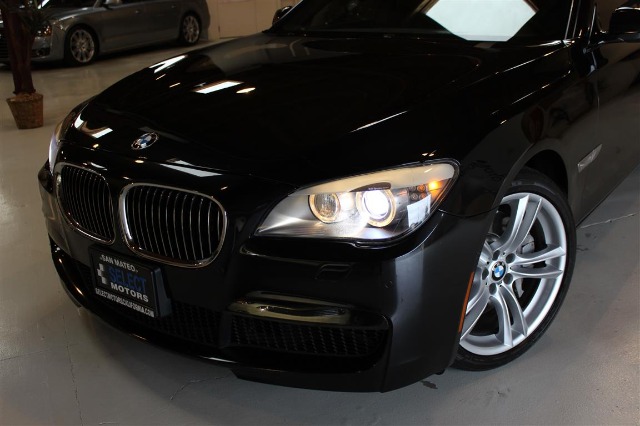 2011 BMW 7 series 3.2 V6 NAV