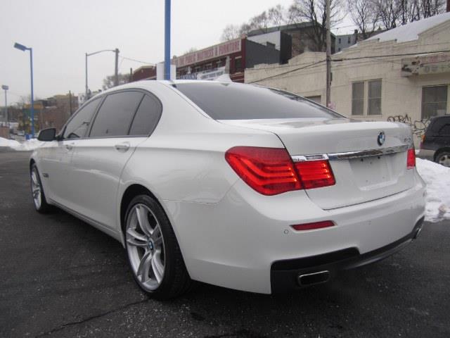 2011 BMW 7 series EXL AT With NAVI AWD SUV