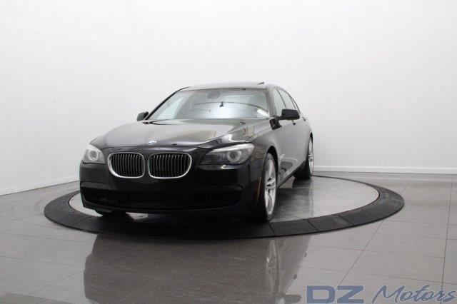 2012 BMW 7 series XLE Sedan 4D