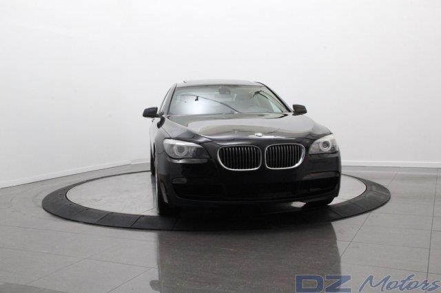 2012 BMW 7 series XLE Sedan 4D
