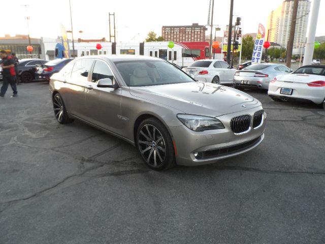2012 BMW 7 series Sport - 4x4 Loaded
