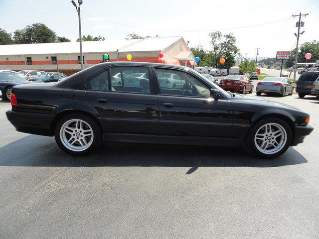 2000 BMW 7 series 4d Wagon AWD