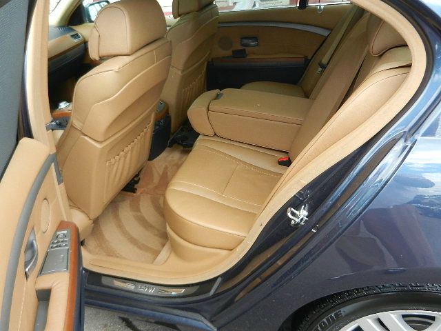 2002 BMW 7 series XLT 4x4 W/leather
