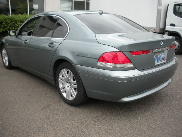 2002 BMW 7 series XLT 4x4 W/leather