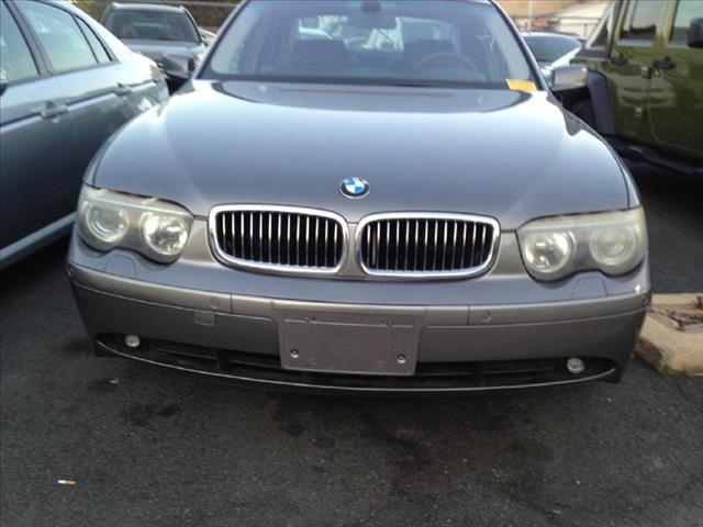 2002 BMW 7 series XLT 4x4 W/leather