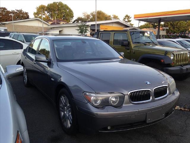 2002 BMW 7 series XLT 4x4 W/leather