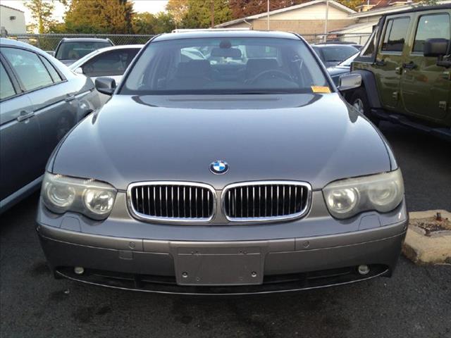 2002 BMW 7 series XLT 4x4 W/leather