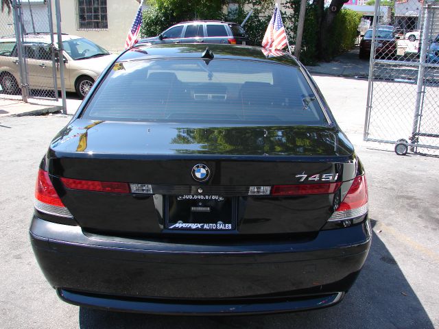 2003 BMW 7 series XLT 4x4 W/leather