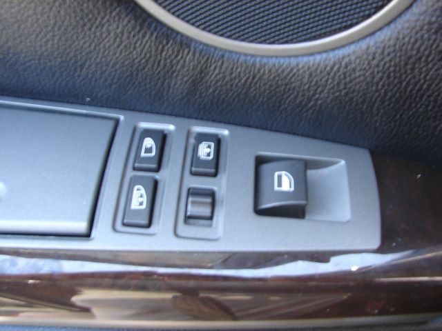 2003 BMW 7 series XLT 4x4 W/leather