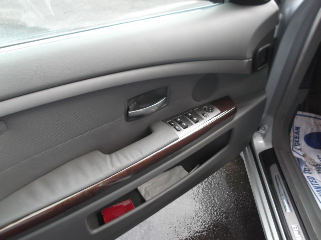 2003 BMW 7 series XLT 4x4 W/leather