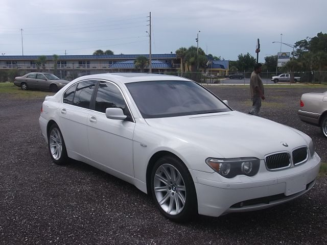 2004 BMW 7 series XLT 4x4 W/leather