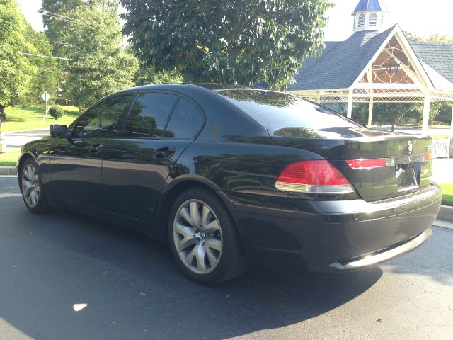 2004 BMW 7 series XLT 4x4 W/leather