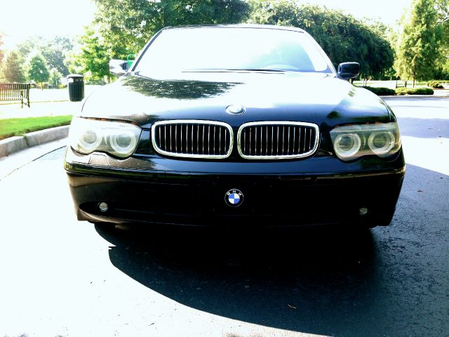 2004 BMW 7 series XLT 4x4 W/leather