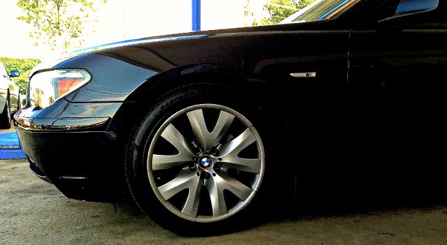 2004 BMW 7 series XLT 4x4 W/leather