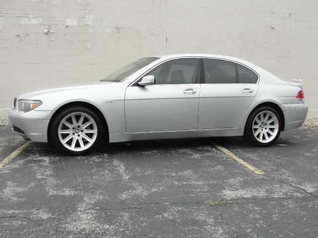 2004 BMW 7 series XLT 4x4 W/leather