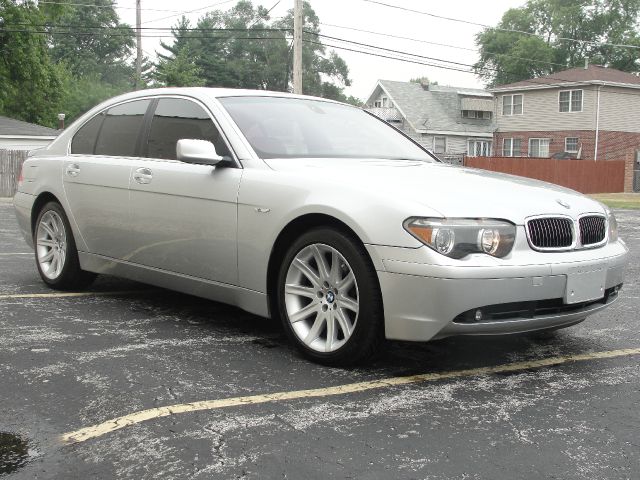 2004 BMW 7 series XLT 4x4 W/leather