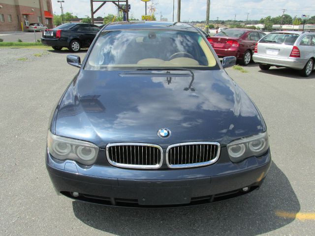 2004 BMW 7 series XLT 4x4 W/leather