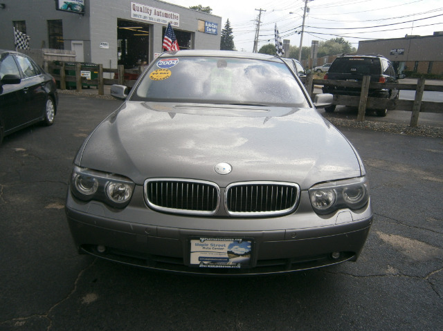 2004 BMW 7 series XLT 4x4 W/leather