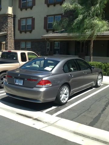 2004 BMW 7 series XLT 4x4 W/leather