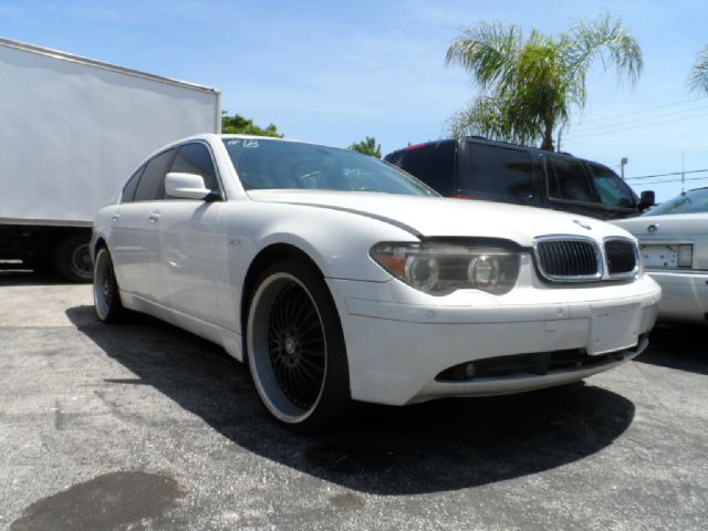 2004 BMW 7 series XLT 4x4 W/leather