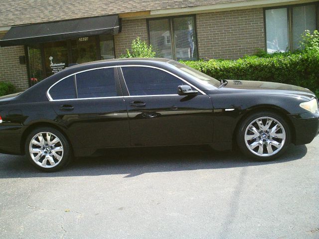 2004 BMW 7 series XLT 4x4 W/leather