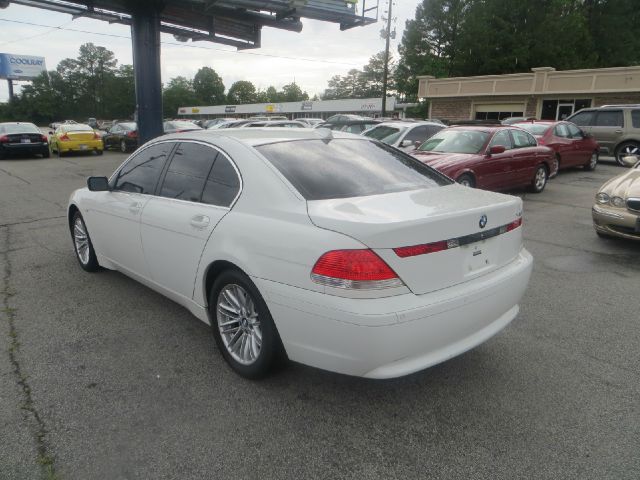 2005 BMW 7 series XLT 4x4 W/leather
