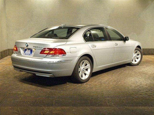 2006 BMW 7 series Crew Cab 4x4 5.7 Hemi Power