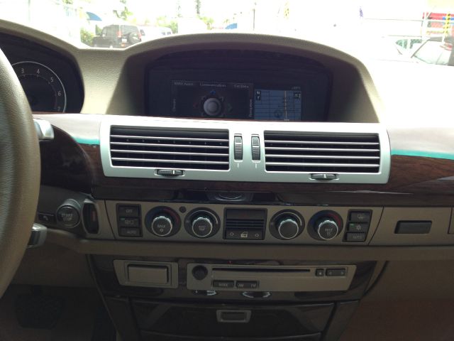 2007 BMW 7 series 3.2 V6 NAV