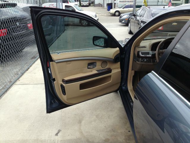 2007 BMW 7 series 3.2 V6 NAV