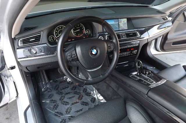 2009 BMW 7 series Recreational