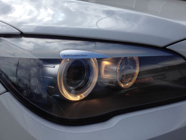 2010 BMW 7 series XLE Sedan 4D